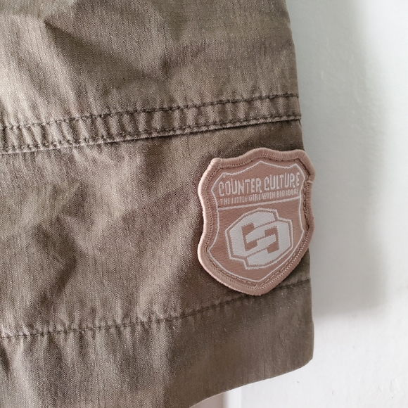Vintage y2k counter culture cargo shorts - Picture 3 of 6